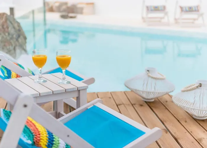 Kouros Home & Suites